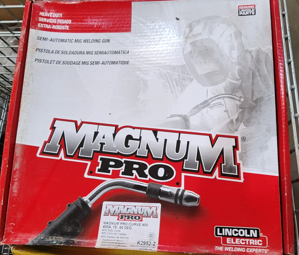 Lincoln Electric K2952-2 Magnum Pro Curve 400,4000A,15',60 DEG Semi-Automatic MIG Welding Gun- New Surplus