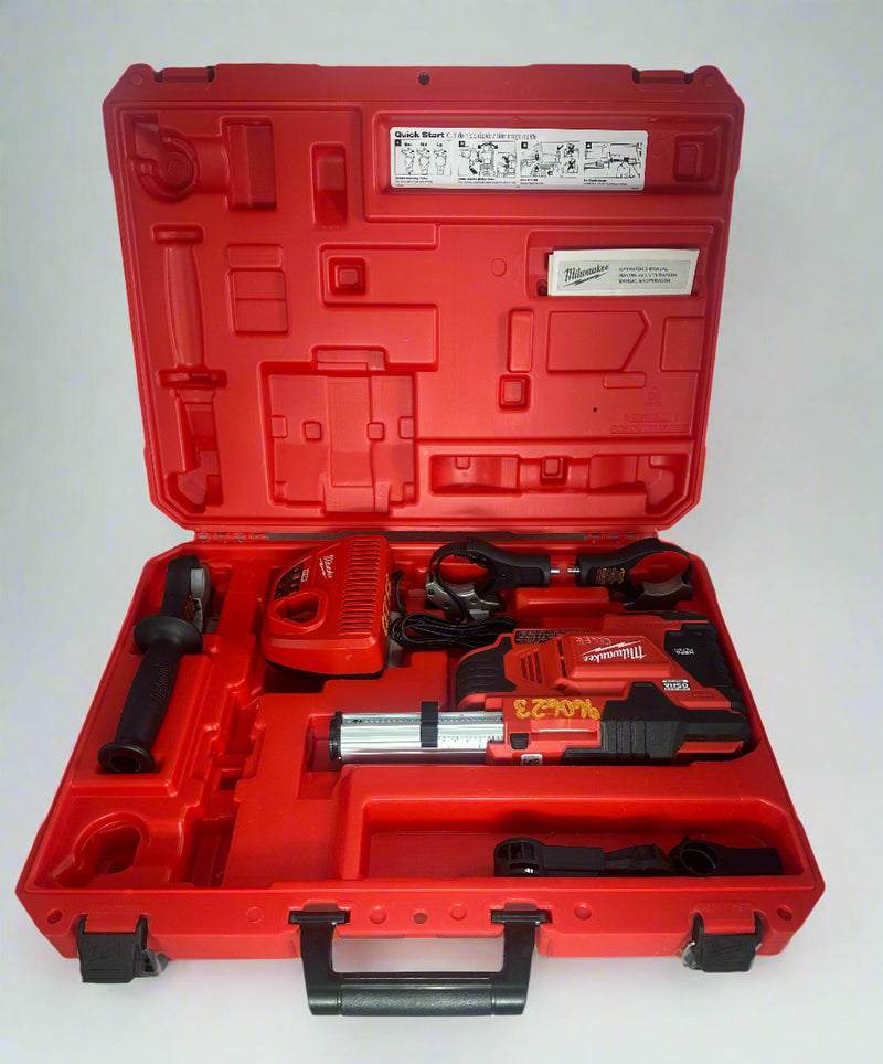 Milwaukee 2306-22 M12 Hammervac Universal Dust Extractor Kit - Used