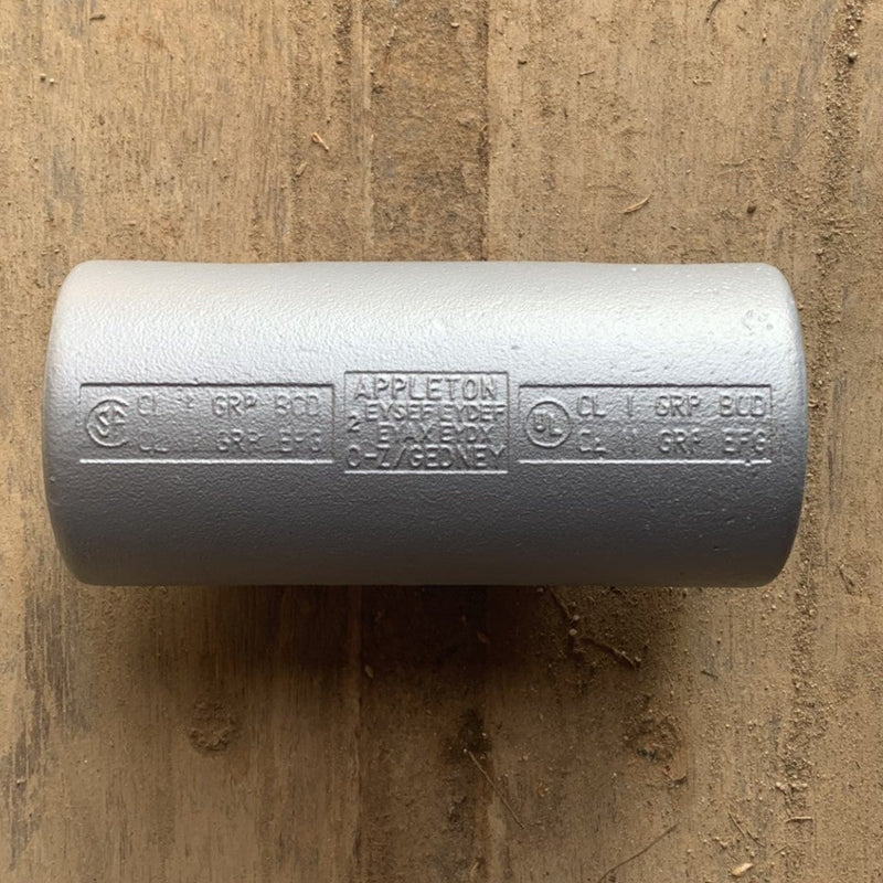 Appleton EYSEF200 Sealing Fitting - New Surplus