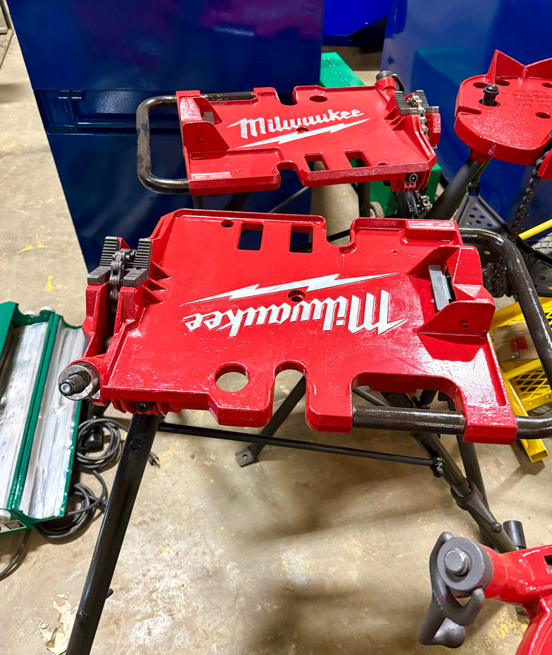 Milwaukee 48-22-8690 6” Leveling Tripod Chain Vise - Reconditioned