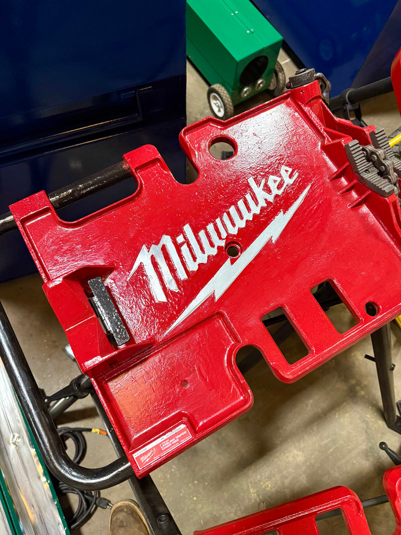 Milwaukee 48-22-8690 6” Leveling Tripod Chain Vise - Reconditioned