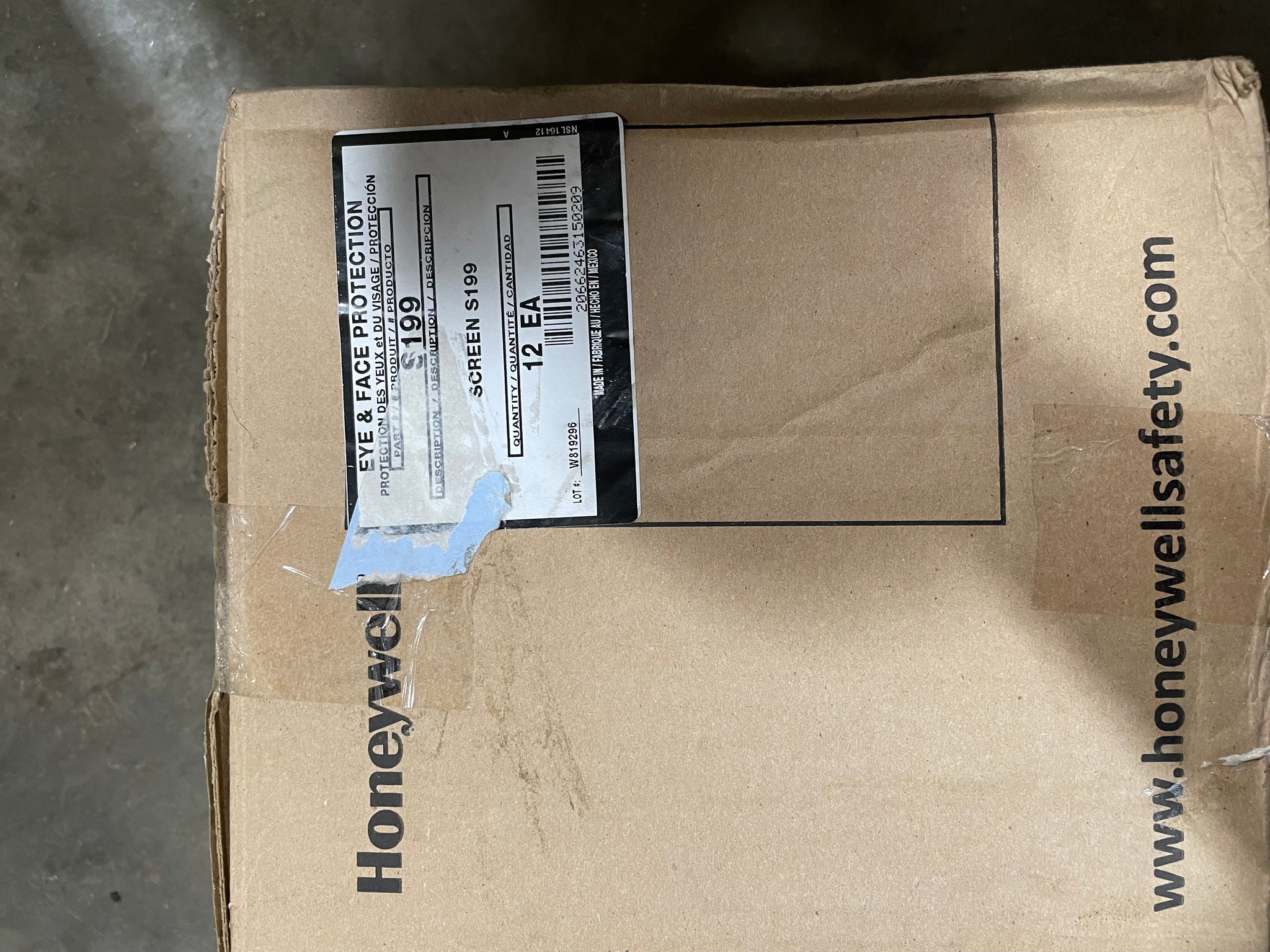Honeywell Fibre Metal S199 3/4 inch by 19 inch #24 Mesh Screen Extende ...