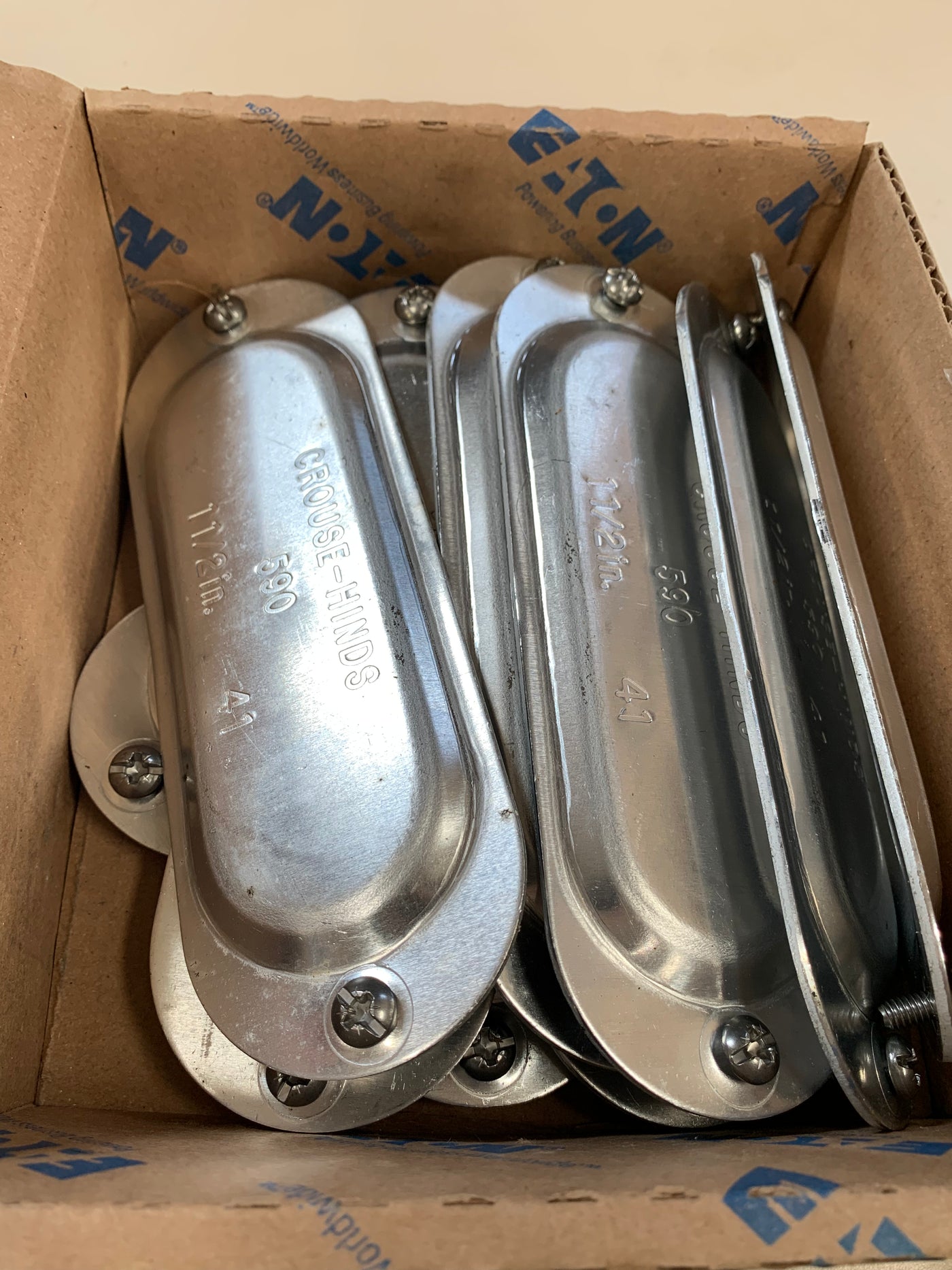 Eaton Crouse Hinds 590 Series Condulet Mark 9 Conduit Outlet Body 1 1/2 inch (Pack of 10) - New Surplus