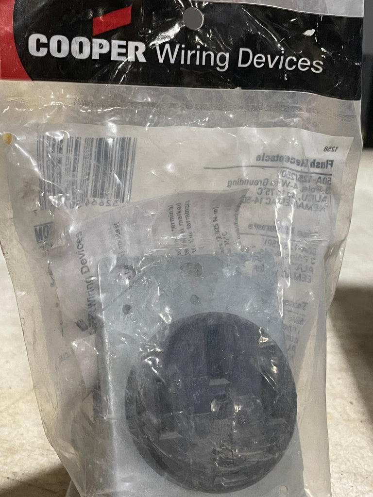 Eaton Cooper 1258 Wiring Devices Flush Receptacle 50A-125/250V-New Surplus