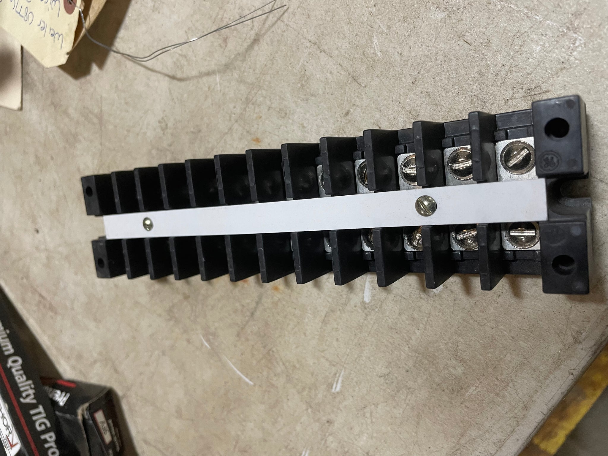 General Electric EB25B12 General Purpose Terminal BoardUsed 32.52