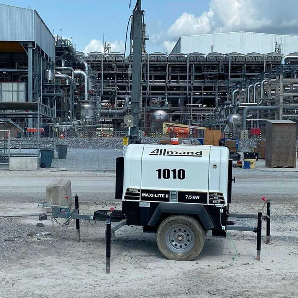Allmand Maxi-Lite II Portable Lighting Tower - General Equipment & Supply