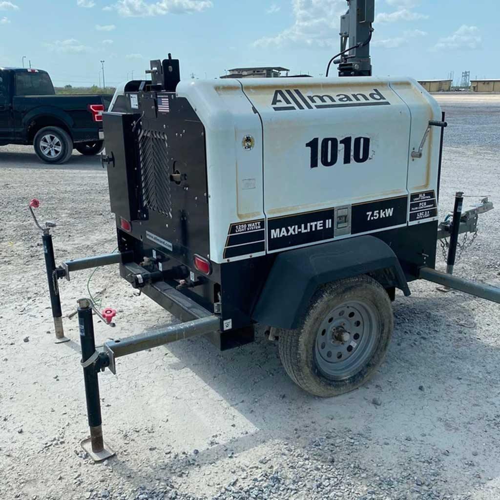 Allmand Maxi-Lite II Portable Lighting Tower - General Equipment & Supply
