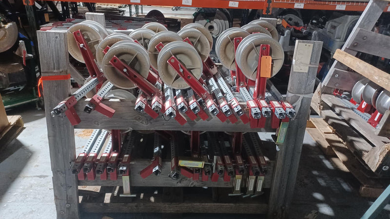 Southwire HIS HB4A 10x5A w/48in. Crossbar and Clamps - New Surplus