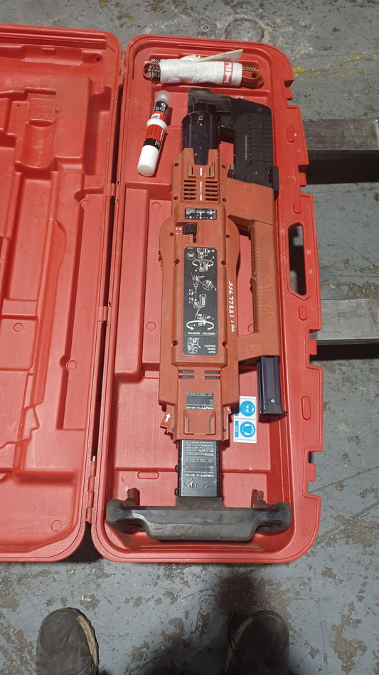 Hilti DX-860-HSN Fully Automatic Powder-Actuated Decking Tool - Used