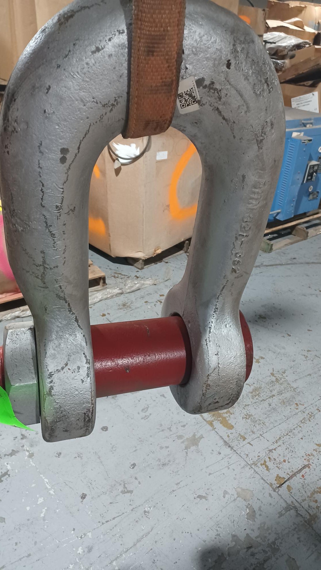LBNO 150 ton Forged Marine Towing Shackle with Safety Nut and Cotter Pin - Used