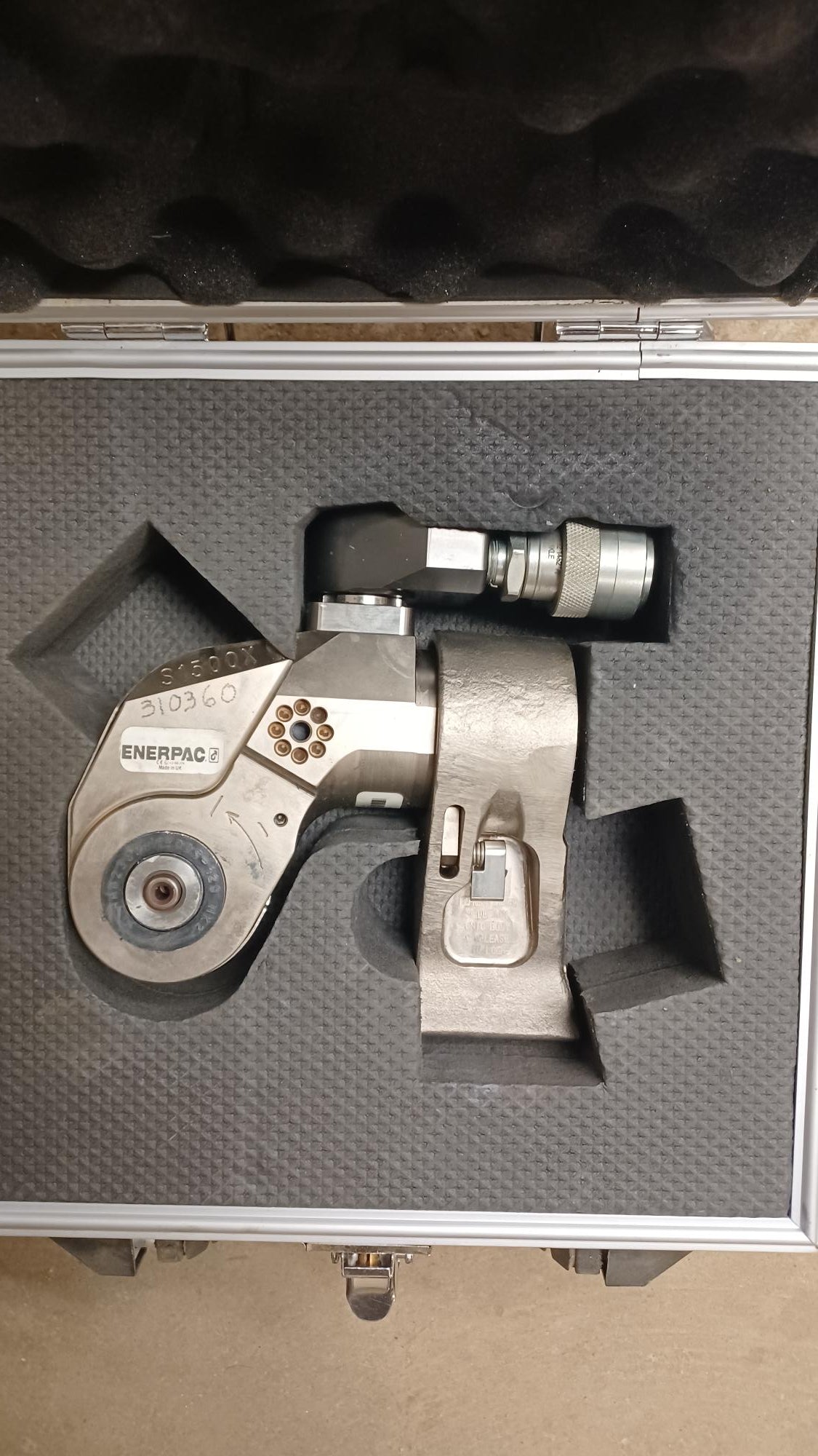 Enerpac S1500X 3/4in. Drive Torque Wrench - Reconditioned